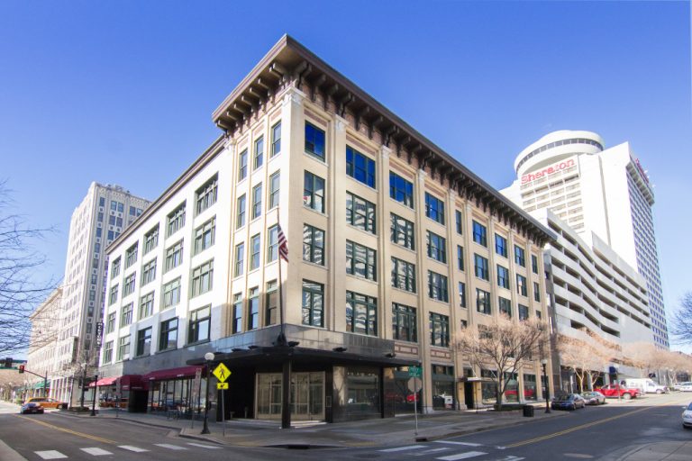 Behind-the-Scenes Tour of the Castner-Knott Building